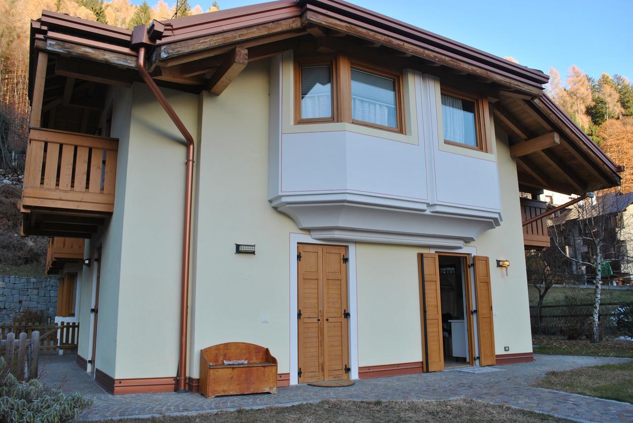 Villetta Con Giardino E Panorama Apartamento Carisolo Exterior foto